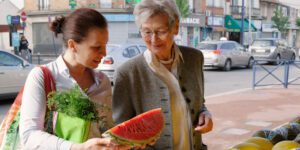 Service d’accompagnement courses Lyon pour particuliers et familles